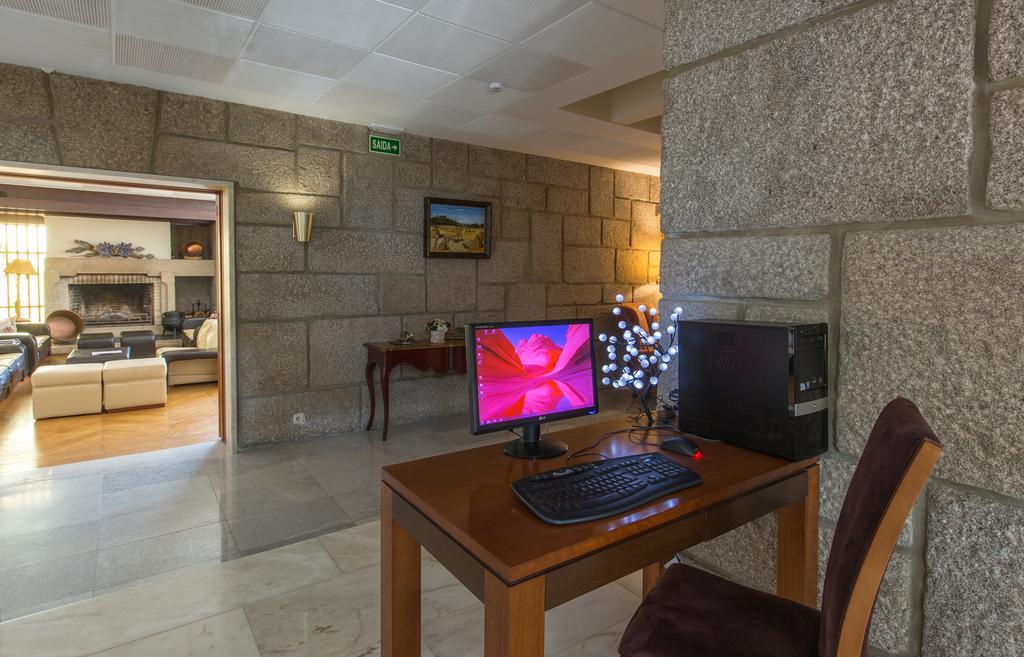 Hotel Parador Santa Catarina Miranda do Douro Luaran gambar
